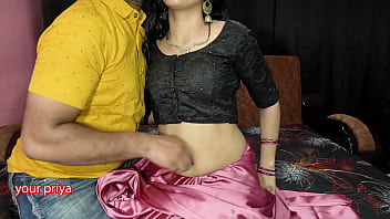 माँ ने अपने जवान बेटे की लंड चूसकर अपनी चूत की आग बुझाई