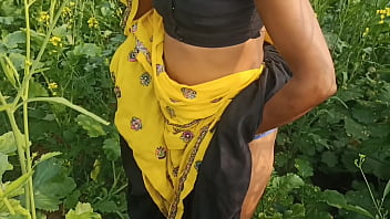 ममत को सरसों के खेत में पकड़कर उसके पति ने जोरदार चुदाई की, बाहर की ताज़ा हिंदी आवाज़ के साथ