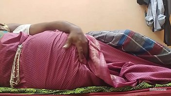 गर्म जवान लड़की की चुदाई उसके दोस्त ने मजे से चोदकर तोड़ दी
