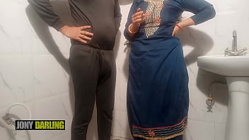 Bathroom Smoke Break Turns Wild As A Horny Bihari Pounds A Punjabi Bhabhi With Filthy Hindi And Punjabi Moans