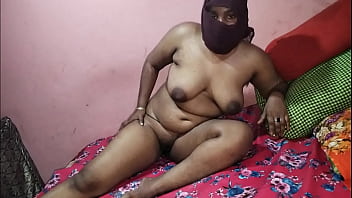 Stepmom Aur Main Hotel Ke Kamre Mein Ek Raat Jamkar Chudai Karte Hue Bitayi