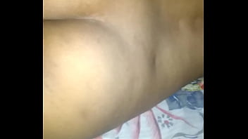 देसी भाभी की मोटी गांड का रसीला नजारा