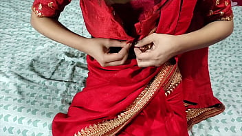 भूखी सौतेली माँ ने जवान बेटे को अपनी चूत चुदवाने के लिए मना लिया