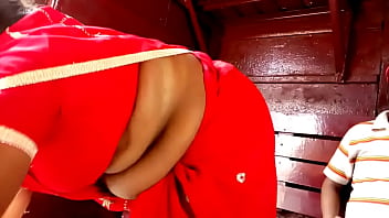 Village Bhabhi’s Plump Side Boobs Peeking Out