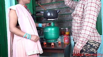 Desi Bhabhi Ki Garmi Bhari Raat, Saali Ke Saath Masti Ka Maza