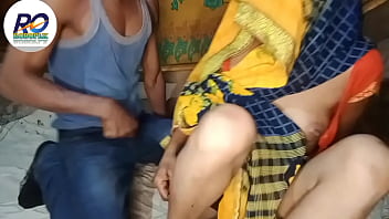 Desi Bhabhi Ki Gand Ki Mazedaar Chudai Doggy Style Mein 2000 Hajar Hindi Clear Voice Roboplx Saree Hata Kar Ungli Se Chhed Karte Hue