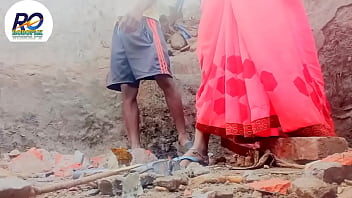 Bhabhi Ko Hathori Se Chudvane Ke Baad Bhi Santushti Nahi Mili To Usne Apne Devar Se Apni Gand Marwai