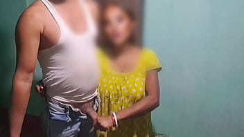 Bhabhi’s Stepbrother Gets Caught In The Act By His Seductive Sister-in-law