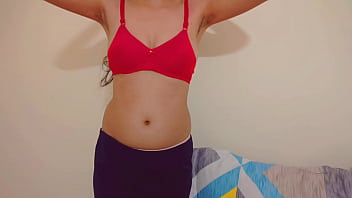 गर्म देसी बेबी अपने यार के दोस्त की लंड से अपनी गांड भरवाकर अपनी चुदाई की प्यास बुझाती है