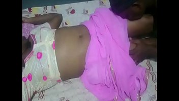 Voluptuous Desi Aunty In Hot Pink Saree, Her Luscious Navel Craving Passionate Kisses