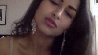 Desi Nri Cam Hottie Maya Rati’s Explicit Nude Tease Video