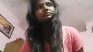 Hyderabad Hottie Slowly Undressing Her Salwar Kameez In Steamy Video