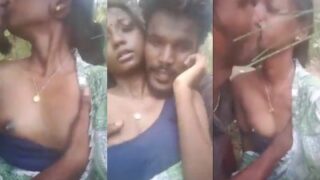 Wild Desi Couple Fucking In The Jungle