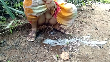 Desi Aunty’s Wild Outdoor Golden Shower
