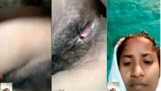 Mature Pakistani Woman Bares Her Tits And Cunt