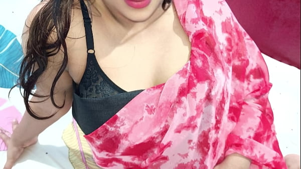 अकेली स्कूली लड़की मोना बड़े डिल्डो से चूत मारते हुए हिंदी ऑडियो में चीखती हुई ऑर्गेज़्म