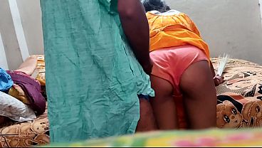 Desi Bhabhi Ki Garmi Bhari Doggy Style Chudai