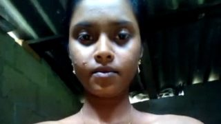 Curvy Country Lass Flaunting Her Bare Charms