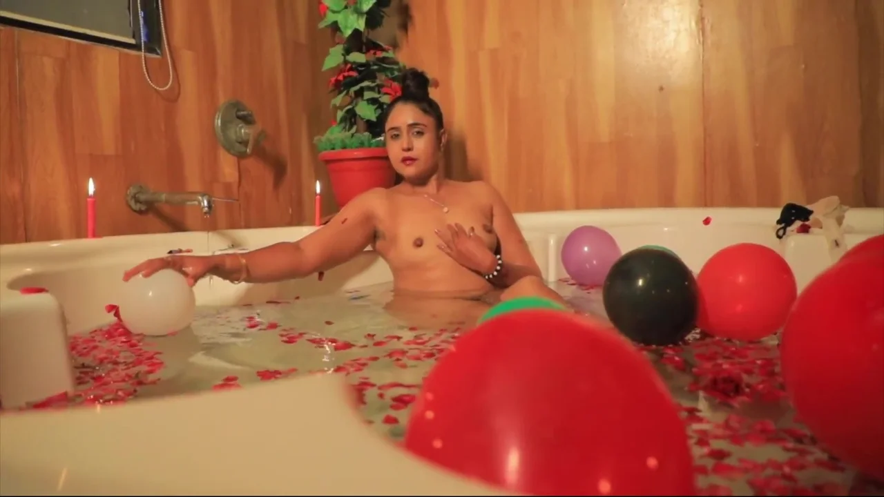 Pallavi Patil’s Sensual Bathing Scene: A Steamy 2024 Xxx Video