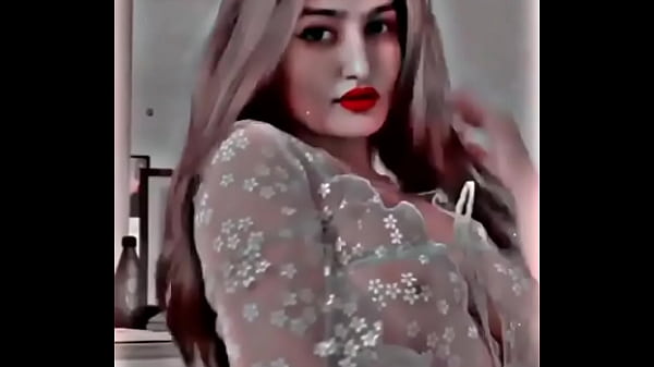 Desi Bombshell’s Sizzling Hot Video Will Leave You Breathless