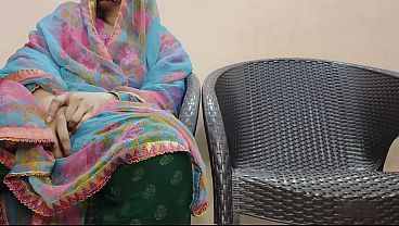 Desi Boy Pounds His Horny Auntie’s Greedy Pussy