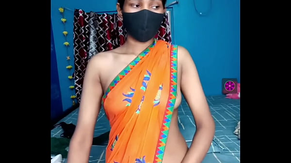 Desi Babe’s Wild Live Sex Show