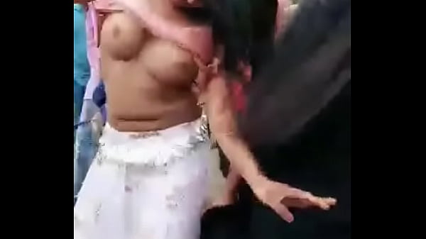 Sizzling Desi Moves And Bare Bouncing Curves