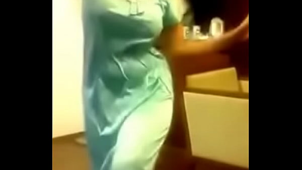 Desi Dancer’s Voluptuous Curves Bounce Wildly In Exclusive Erotic Performance