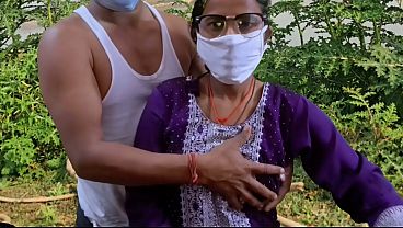 Desi Bhabhi Ke Gaon Ki Padosan Ki Mast Gaand Marna