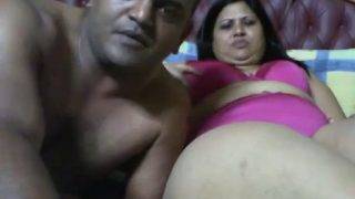 Lucknow Couple’s Steamy Foreplay Live Show Gets Hot And Heavy