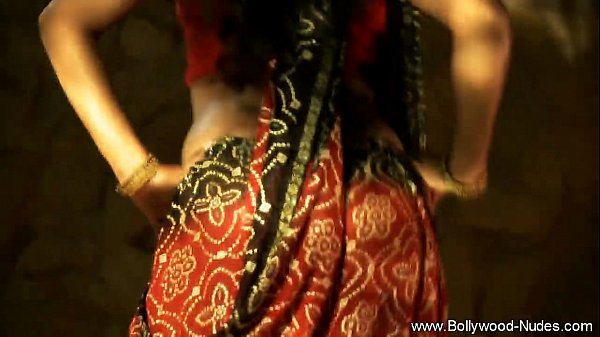 Indian Brunette Moves Her Hips In A Slow, Sensual Dance, Her Curves Swaying With Every Step