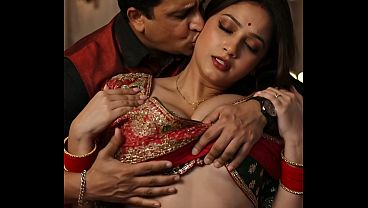 Sultry Bengali Bhabhi’s Intimate Embrace