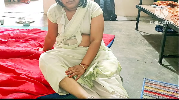 Indian Desi Bhabhi Fucking A Young Boy With Raw Passion