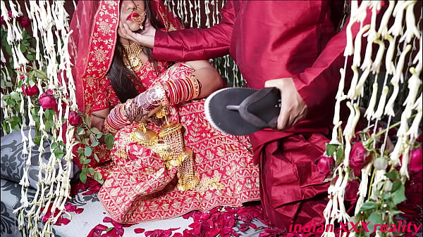 Indian Shaadi Ki Honeymoon Raat Ki Sexy Aur Erotic Kahani In Hindi