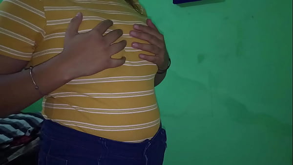 Indian Desi Slut Shoves A Vibrator Deep In Her Fat Ass